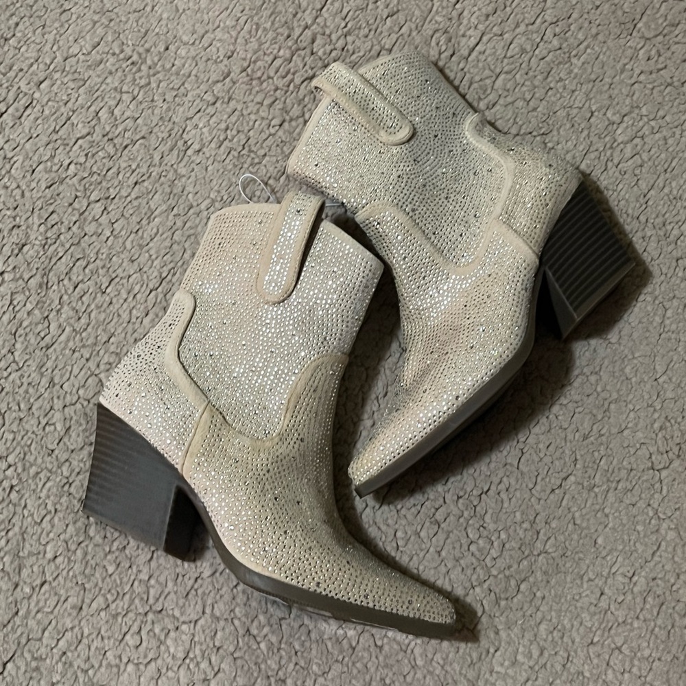 🖤 New Women's Rhinestone Cowboy Ankle Boots 🖤 - Picture 4 of 10